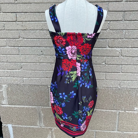 Guess Floral Mini Sheath Sweetheart Bodycon Dress Size 4 - Picture 6 of 9